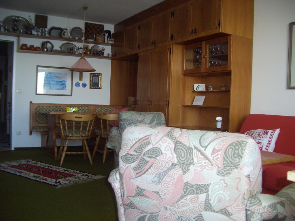 Ferienwohnung Im Haus Edelweiss Treffen Exteriér fotografie